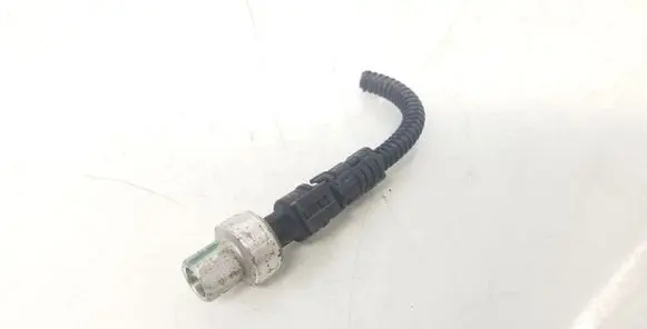 Opel Astra H Air conditioning (A/C) pressure sensor 9131721