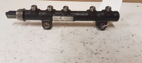 Volvo V70 Fuel main line pipe 968529758002 112092253 9670076780