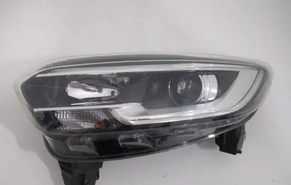 Renault Kadjar Headlight/headlamp 260606053R