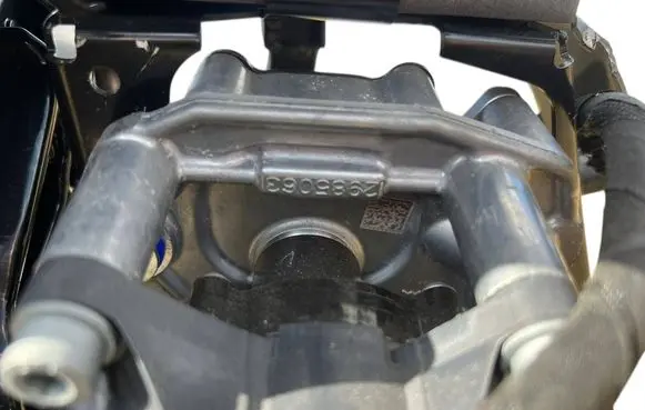 Ferrari 296 GTS Oil pump 2985063