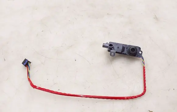 Tesla Model 3 Side fender camera 109297800C SMS201533227680