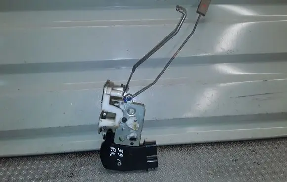 Honda Pilot I Front door lock 