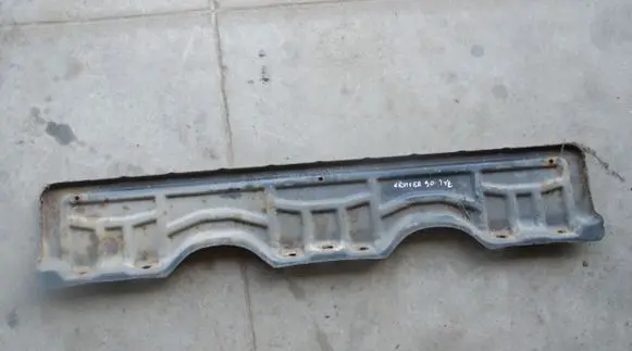 Toyota Land Cruiser (HDJ90) Trunk/boot sill cover protection 