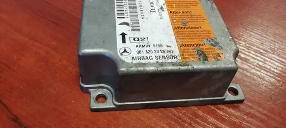 Mercedes-Benz E W210 Airbag control unit/module 0018202326