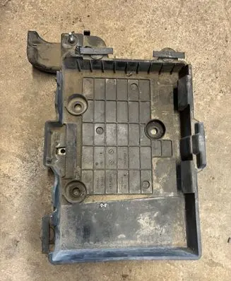 Renault Megane II Battery tray 8200166032