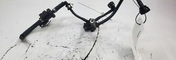 Audi A4 S4 B7 8E 8H Breather valve 06E906517A
