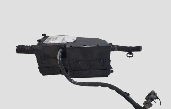 Ford Focus Fuse module 8M5T14K733