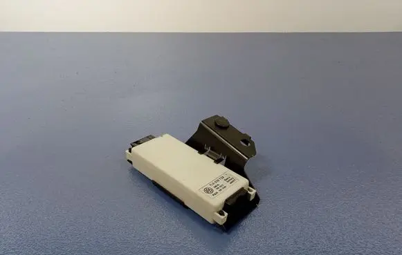Volkswagen Touareg I Voice control module 7L6035729