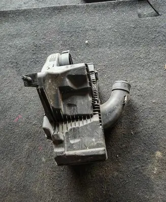 Renault Modus Air filter box