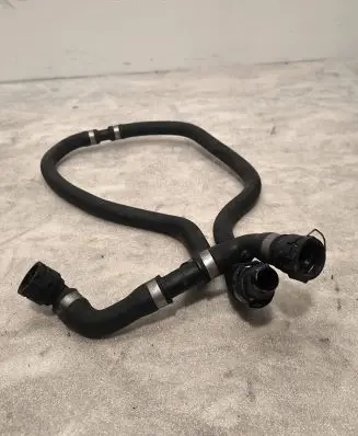 BMW 5 E60 E61 Engine coolant pipe/hose 7512727