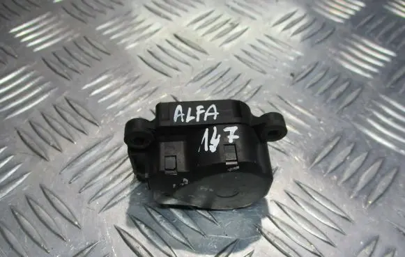 Alfa Romeo 147 Central body control module 52488466