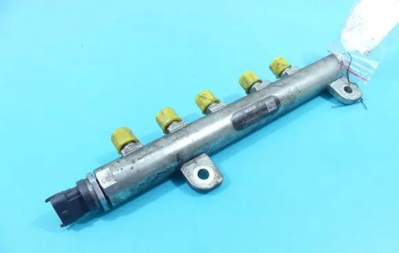 Opel Zafira B Fuel main line pipe 0445214095 IMPRK1348569