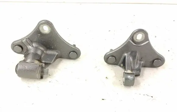 Mercedes-Benz C W204 Front door upper hinge A2047202037 2047202037