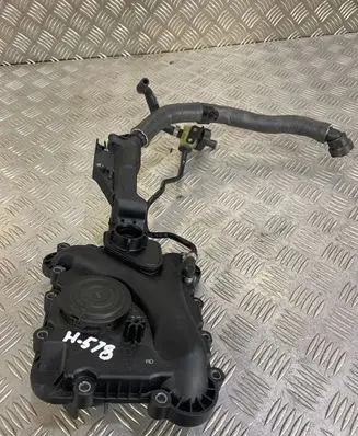 Audi A6 S6 C6 4F Breather valve 06E103547
