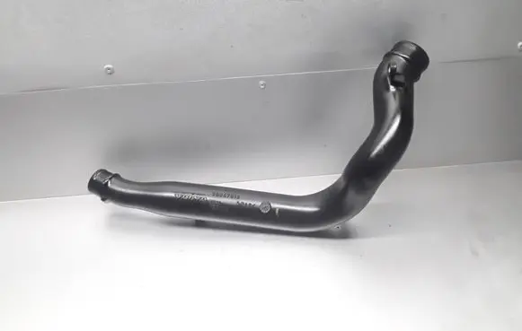 Volvo XC90 Intercooler hose/pipe 30647918