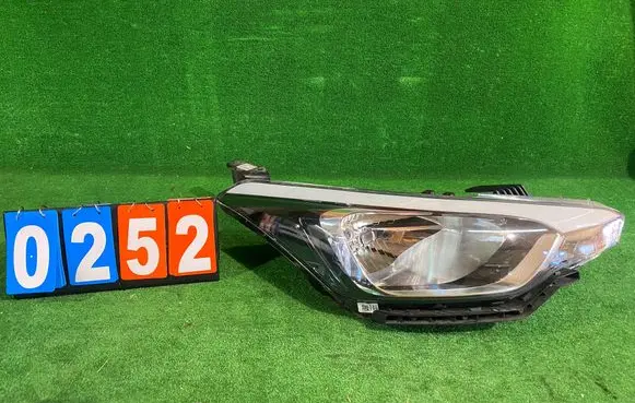 Hyundai i20 (GB IB) Headlight/headlamp 92102C8000