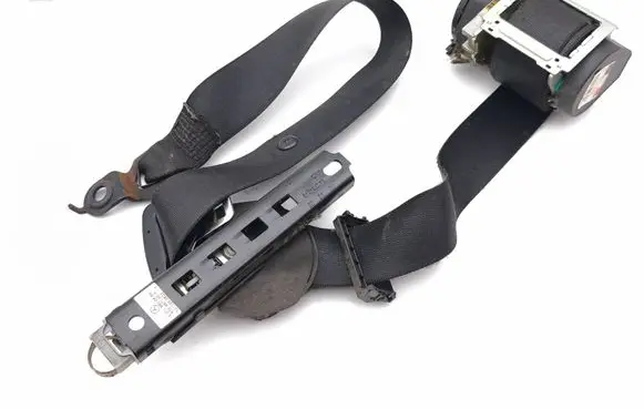 Mercedes-Benz ML W164 Front seatbelt A2118600688 603372200