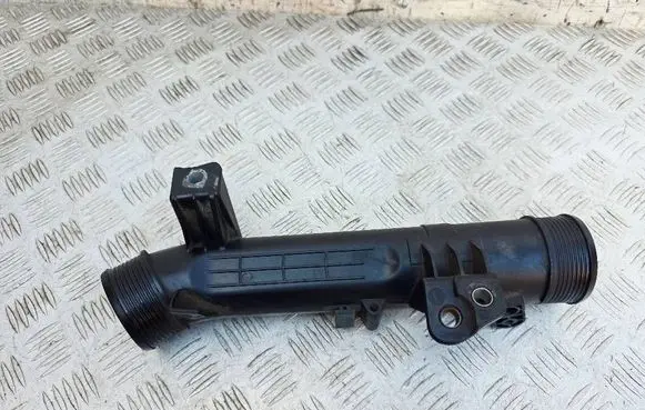 Volvo V40 Intercooler hose/pipe 31422153