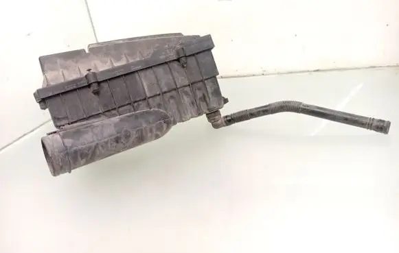 Skoda Octavia Mk2 (1Z) Air filter box 1K0183B