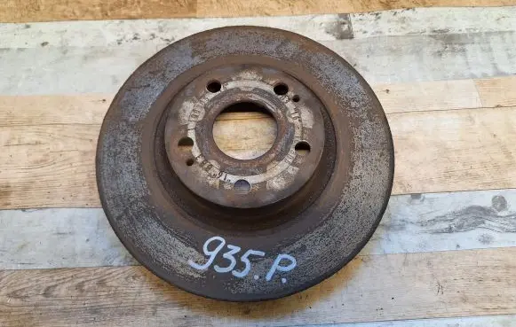 Toyota Corolla Verso AR10 Front brake disc