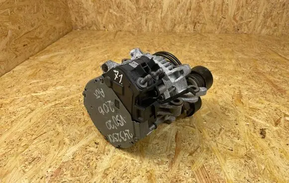 Volvo XC90 Generator/alternator 32300720