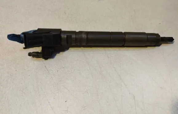 Volvo XC60 Fuel injector 31272690 00420