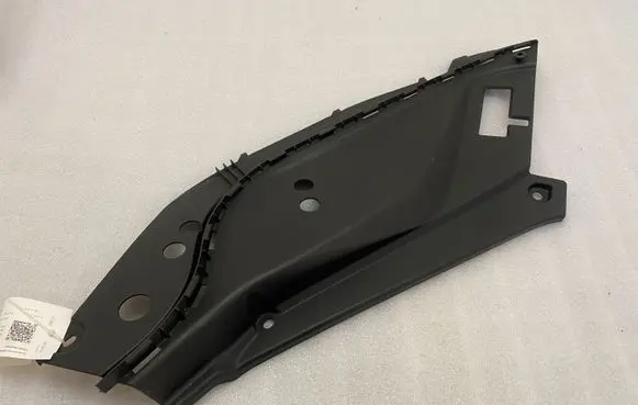 Radiator trim