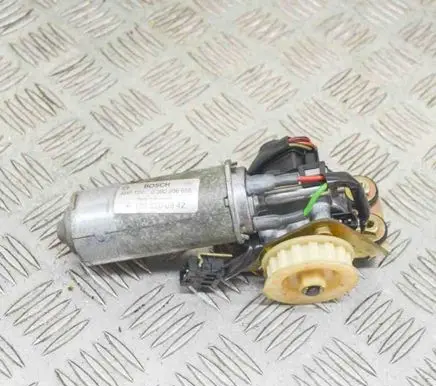 Mercedes-Benz SL R129 Seat adjustment motor 0390206658 1298200942