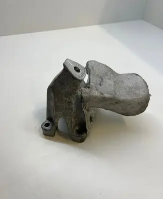 Audi A4 S4 B9 Engine mounting bracket 8K0199307BH