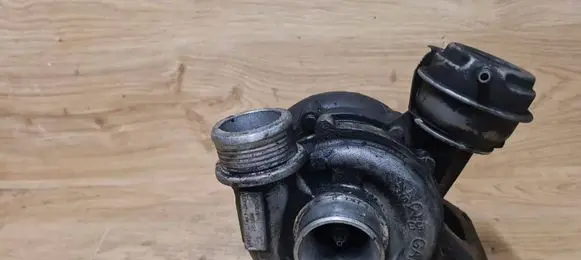 Volvo XC90 Turbo GT2052V 8689592