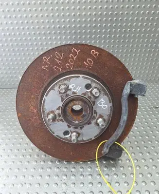 Hyundai i30 Front wheel hub spindle knuckle