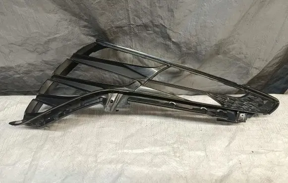 Hyundai Tucson IV NX4 Front bumper upper radiator grill 92157-N7000