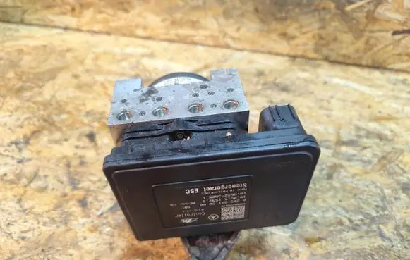 Mercedes-Benz C W205 ABS Pump A2059012800 10091515373 10062238261