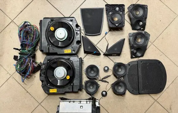 BMW 7 F01 F02 F03 F04 Audio system kit 9283656 535076857 220332