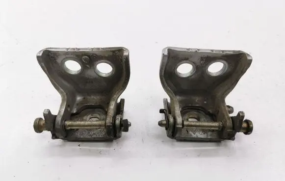 Rear door hinge set