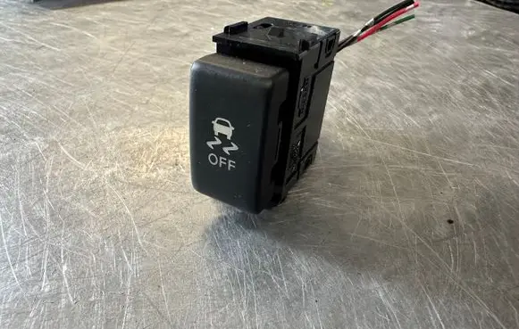 Traction control (ASR) switch