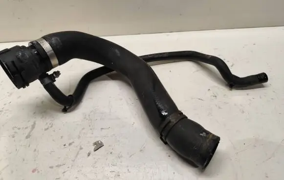 Audi A6 S6 C6 4F Engine coolant pipe/hose 4F0121101G