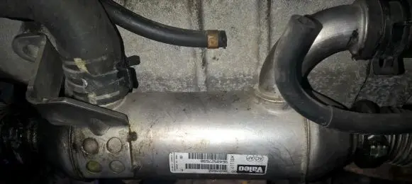 Peugeot 607 EGR valve cooler 9640527680 869762Z