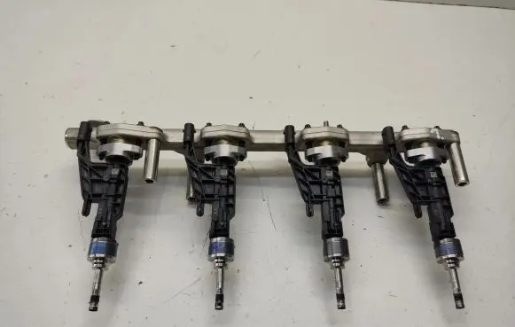 BMW 3 G20 G21 Fuel injectors set 8665633 13538665633 8656548