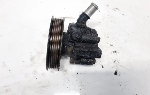 Opel Insignia A Power steering pump 