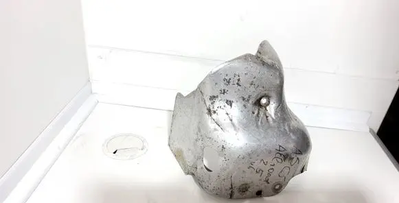 Audi A6 Allroad C5 Heat shield in engine bay 059115325A