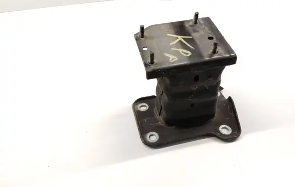 Nissan Qashqai Front bumper shock/impact absorber 622154ea0 622154ea0a