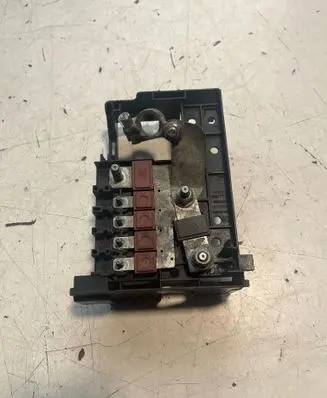 Opel Zafira C Fuse module 39153594