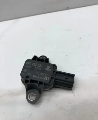 Audi A4 S4 B7 8E 8H Airbag deployment crash/impact sensor 8P0955557 131004