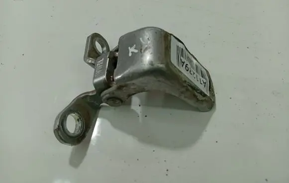 Honda Civic IX Tailgate/trunk/boot hinge 
