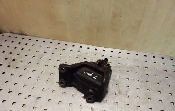 Hyundai i40 Gearbox mounting bracket
