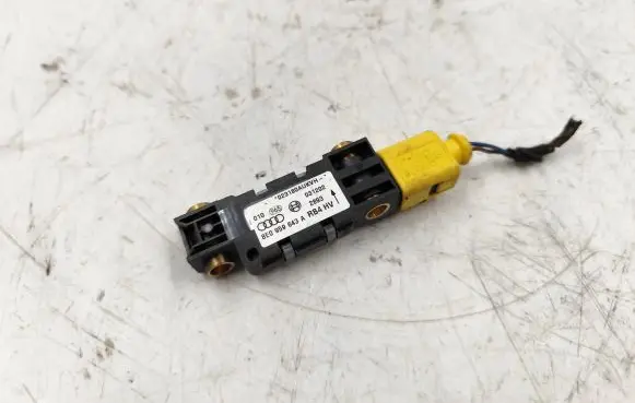 Audi A4 S4 B6 8E 8H Airbag deployment crash/impact sensor 8E0959643A 031202 023180AUKVH
