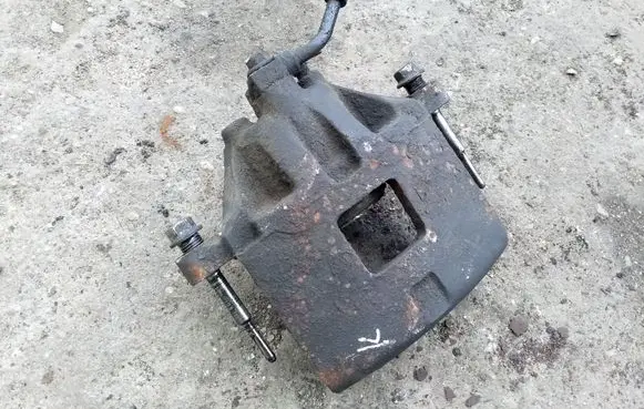 Opel Sintra Front brake caliper