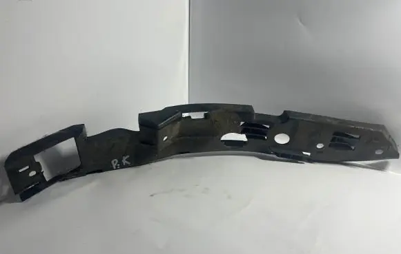 Volkswagen Touareg I Front bumper mounting bracket 7L6807183C