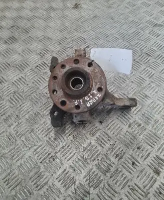 Opel Zafira A Front wheel hub